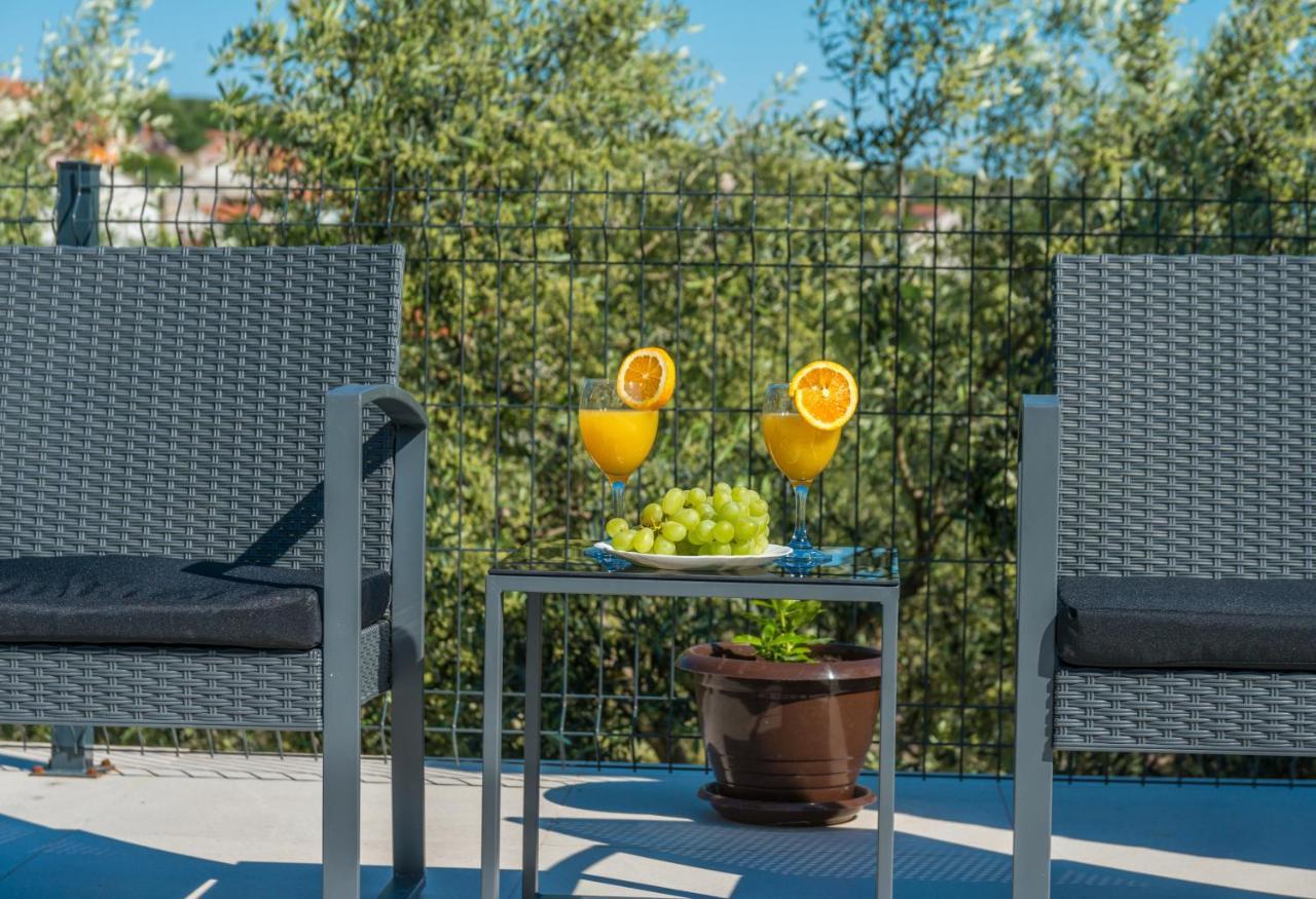 Poolincluded - Holiday Home Maslina Lisane Ostrovicke Exterior foto