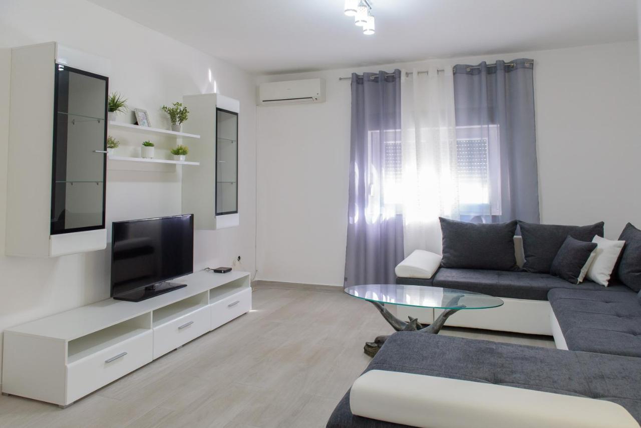 Poolincluded - Holiday Home Maslina Lisane Ostrovicke Exterior foto